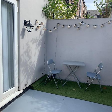 Large House Near Anfield & Liverpool Town מראה חיצוני תמונה