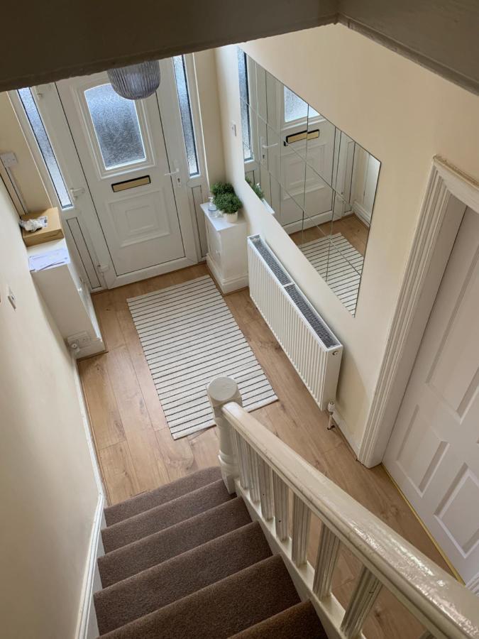 Large House Near Anfield & Liverpool Town מראה חיצוני תמונה
